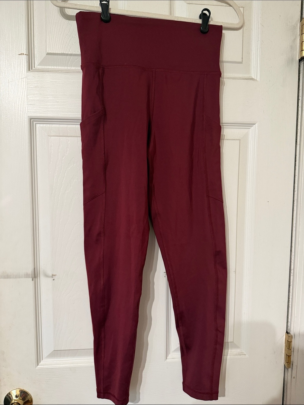 American Eagle Outfitters High-Rise Wine Leggings with Side Pockets